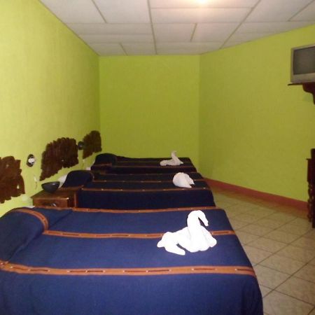 Hoteles Kakchiquel パナハチェル エクステリア 写真