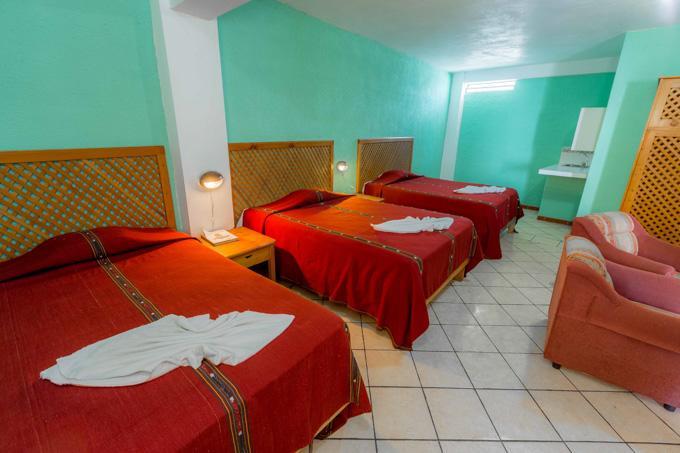 Hoteles Kakchiquel パナハチェル エクステリア 写真