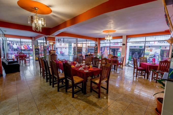 Hoteles Kakchiquel パナハチェル エクステリア 写真