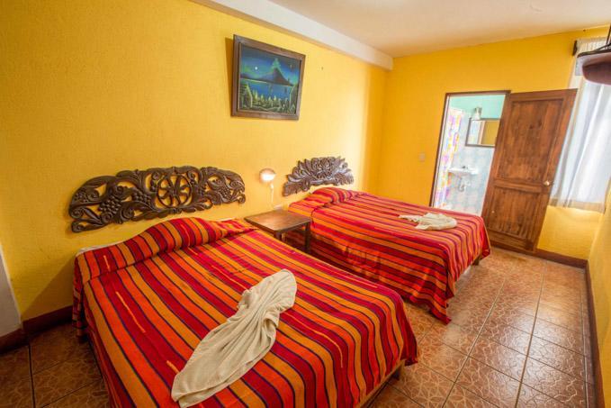 Hoteles Kakchiquel パナハチェル エクステリア 写真